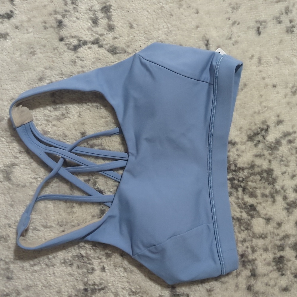 Lululemon Free to be serene size 4
